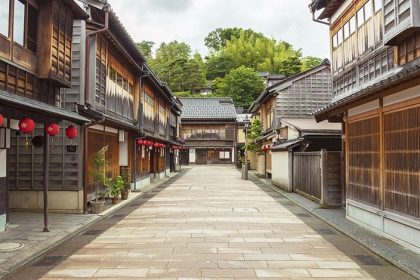 Kanazawa : à Higashi Chaya, les maisons de geishas face au défi du tourisme durable